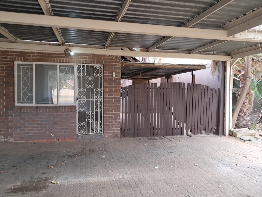5 Bedroom Property for Sale in St Helena Free State